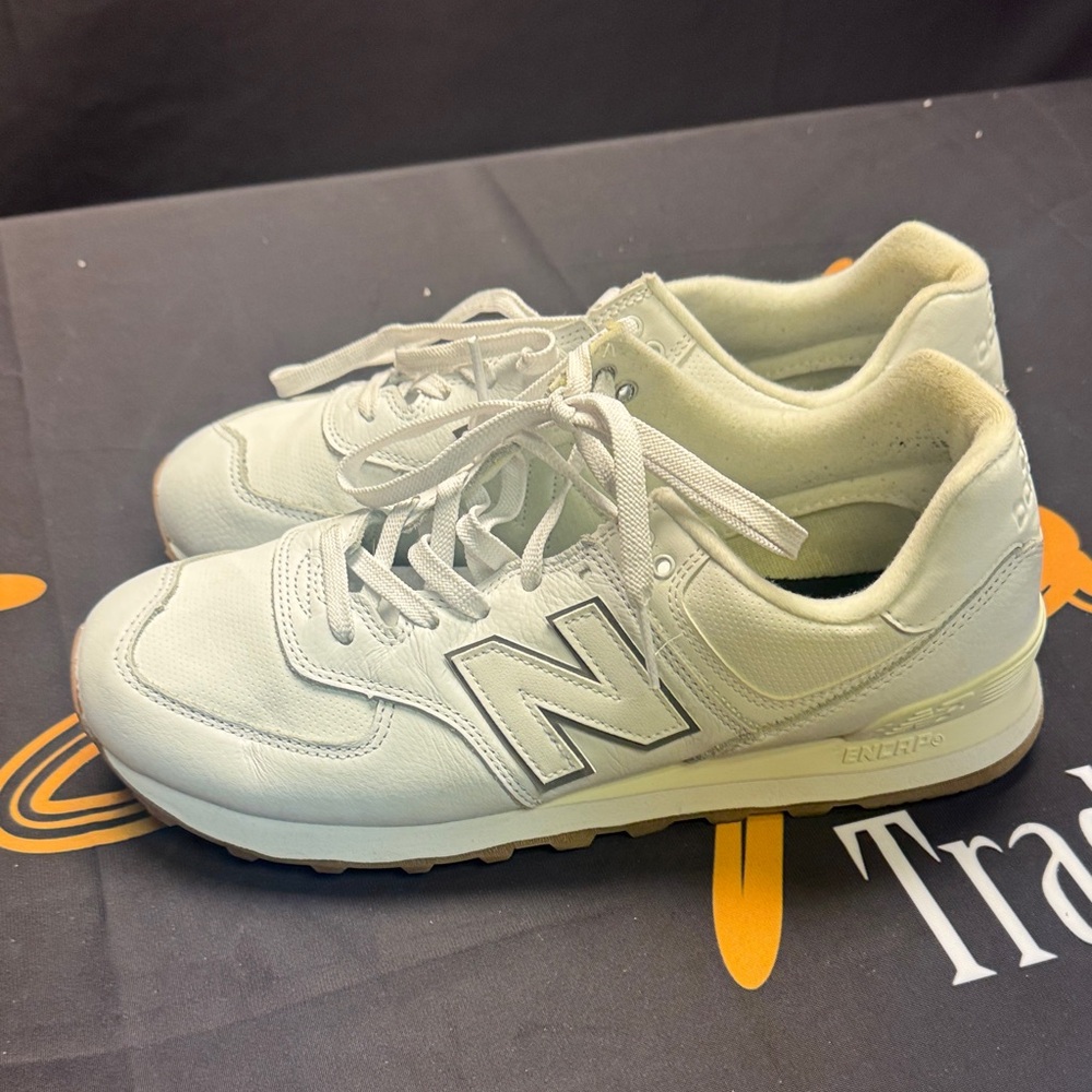 New Balance 574 Sneakers - double white leather Size 10 - Men’s